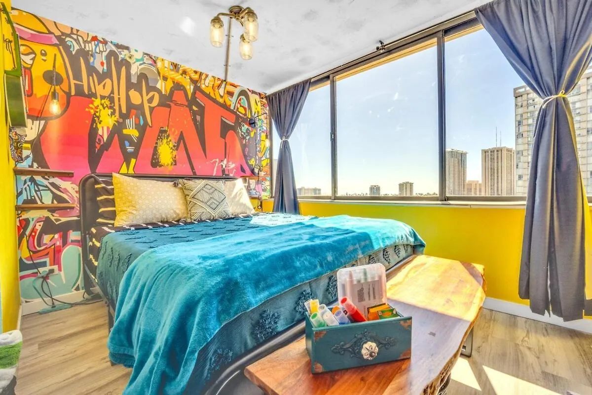 Ocean View Art Inspired Loft Apartment Honolulu